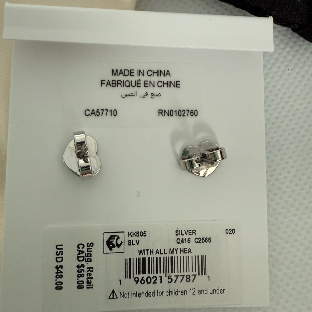 Kate Spade Nee York Key Stud Earrings NWT - Picture 2 of 7